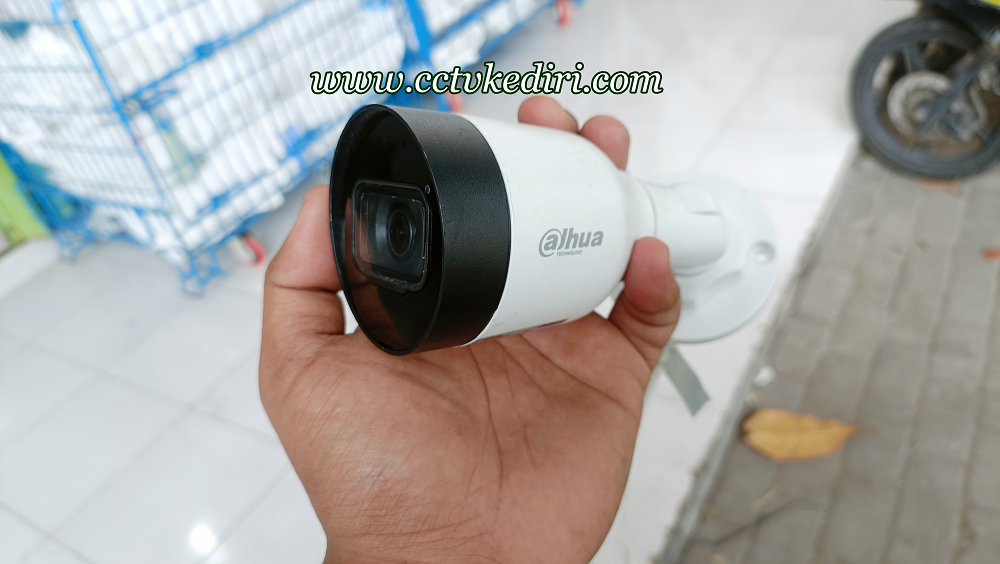 <p>Kamera Dahua saat ini sudah banyak yang mengguanakan brend tersebut untuk di jadikan sebagai kamera pengawas di setiap harinya dengan kualitas yang terbaik dan dapat menghasilkan gambar yang jernih serta bisa menghasilkan rekaman yang akurat, kamera ini juga bisa bekerja dengan sendirinya tanpa bantuan dari petugas, kamera dapat di andalkan.</p>